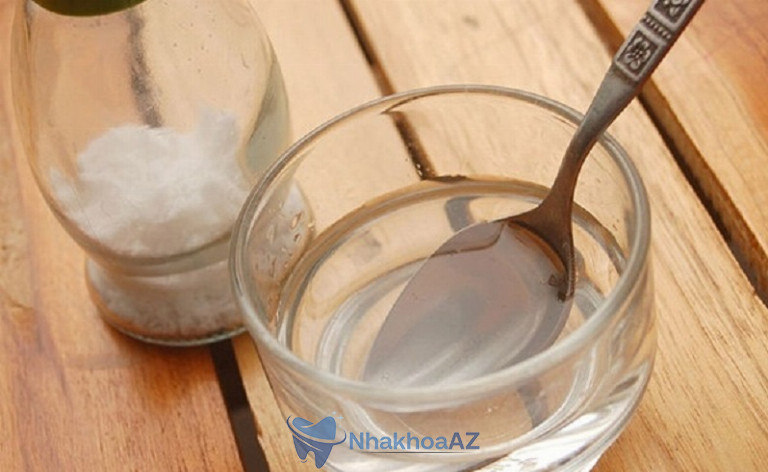 Điều trị áp xe răng với nước muối tại nhà đơn giản